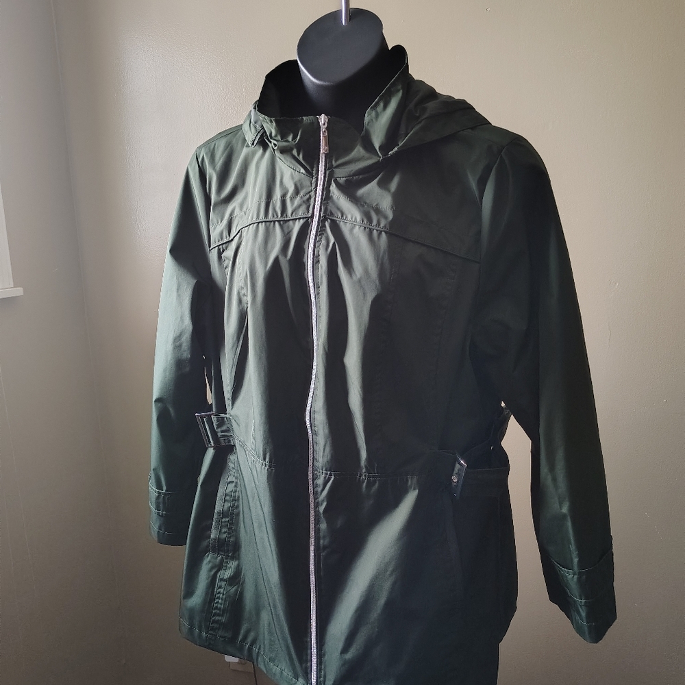 Green Raincoat size 1x